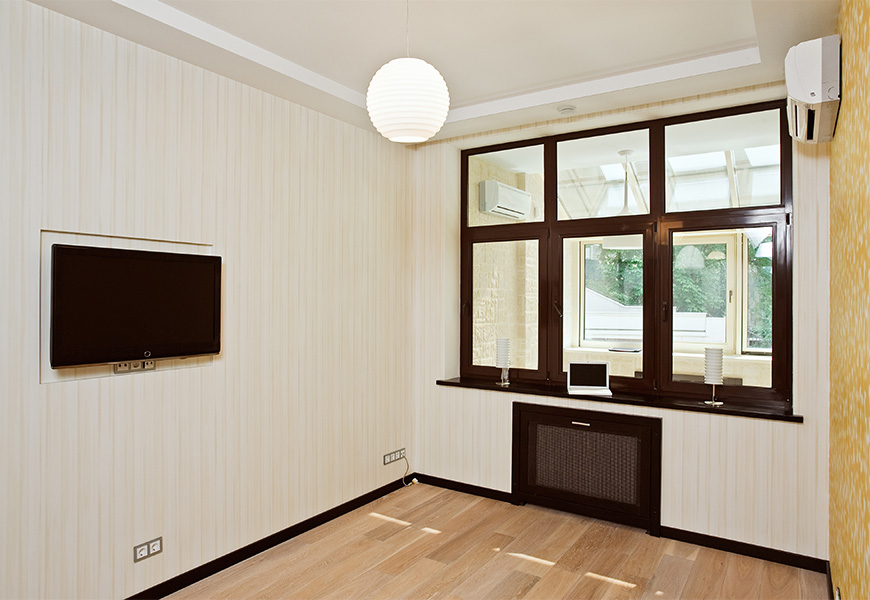 Ламинированные окна в офисном здании